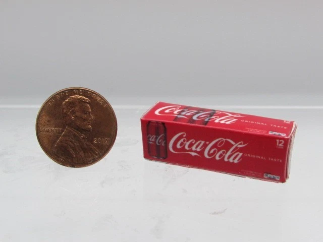 Dollhouse Miniature Replica Coca Cola Soda Box / Case GL305 - Image 1 of 1