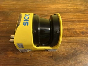 Sick S30A-6111CL Sensor Scanner - Bild 1 von 2