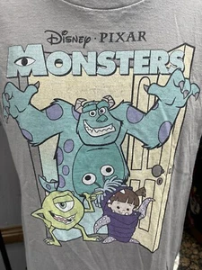 Camisa Monstruos Para Hombre Pequeña Gris Pixar Disney Película Informal Aspecto Vintage - Imagen 1 de 10