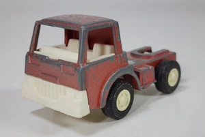 Vintage 1970 Tootsietoy Cab Semi Tractor 3.5" Diecast Scale Model Pink - Picture 1 of 9