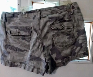 Girls Faded Glory Camoflouge Size 16 Shorts - Picture 1 of 2