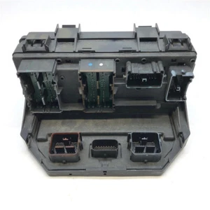 TIPM Sicherungsrelais Box neu aufgebaut Teil für Chrysler Stadt & Land 4692302AB - Picture 1 of 6
