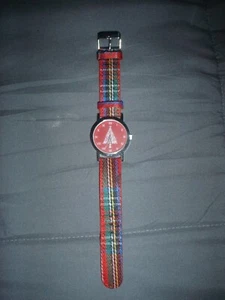 Vintage Macy's Holiday Christmas Red Silver Plaid Strap Wrist Watch - Picture 1 of 4