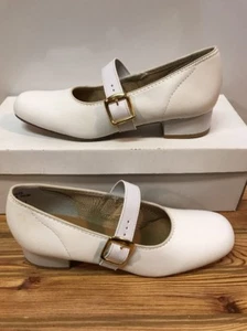 Majestic Size 5.5 N Womens Square Dance Shoes, White, Vintage - Picture 1 of 12