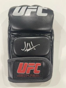 Guante UFC firmado por Kayla Harrison Beckett certificado de autenticidad BAS IP automático ff - Imagen 1 de 3