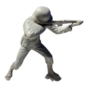 Marx Toys WWII Battleground Gray German Infantry Figure, Vtg 1960’s Army Men - Picture 1 of 4