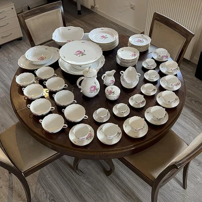 Kaffee - Mokkaservice original Meissen Porzellan rote Rose 48 tlg Sammlerstück - Bild 1 von 4