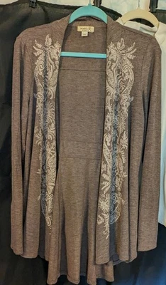 Suéter Cárdigan One World Marrón Crema Acento Paisley Frente Abierto Talla L 92-12 Foto 1 de 3