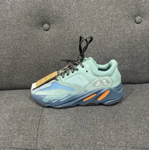 (Adidas Yeezy Boost 700 'Faded Azure' GZ2002 Sneakers Adulto Unisex Solo Sinistra - Foto 1 di 6
