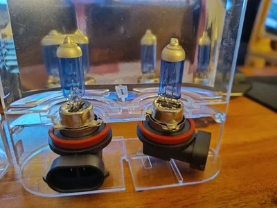 2 x H8 12V 35W  Birnen  White 6000K Abblendlicht  Kaltweiss Weiß PGJ19-1 BMW - Bild 1 von 3