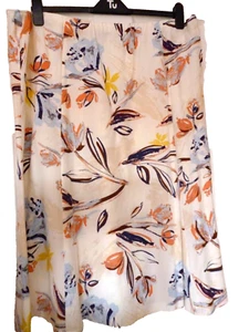 New Lady's M&S Ivory with blue yellow apricot floral skirt Elastic waist 20 - Picture 1 of 8