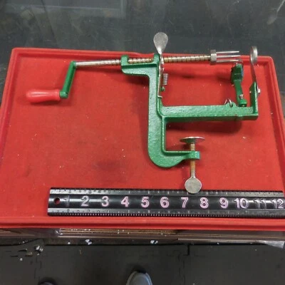 Máquina peladora y corer de manzanas --SIN NOMBRE Foto 1 de 4