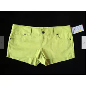 Under Amour UA Surf Semi-Fitted Green / Yellow Mohawk Shorts Womens 10 *NEW* - Picture 1 of 8
