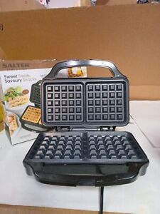 Deep Fill Waffle Maker with XL Non-Stick Cooking Plates 900 W. M247