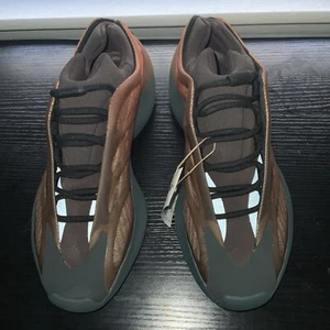 Größe 10 - Adidas Yeezy 700 V3 Copper Fade - Bild 1 von 9