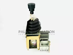 TELEMECANIQUE SCHNEIDER ELECTRIC XKM B111250 joystick controller XKMB111250 NUOVO - Foto 1 di 13