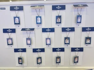SIEBZEHN Mini Foto Halter Popup SVT CAFE in SEOUL MD bereit zu lieben MD - Bild 1 von 24