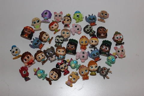 Disney Doorables Series 1-4 *EASY TO USE LIST* Cover