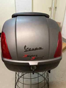 Vespa GTS 300 Topcase - Bild 1 von 9