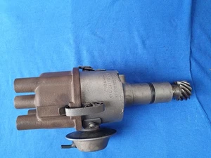 Volkswagen VW K70 Zündverteiler BOSCH 0231115091 JFUR4 VW 028905205C - Picture 1 of 2