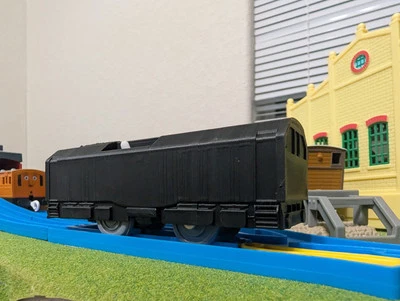 TOMY Trackmaster Thomas & Friends "Bulleid Leader" Carcasa Personalizada Impresa en 3D Foto 1 de 2