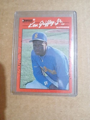 1990 Donruss - Ken Griffey Jr #365. After Inc in the Copyright on Back - Imagem 1 de 4