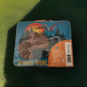JURASSIC WORLD 48pc 12.5" x 15" Jigsaw Puzzle in Lunchbox 2023, Spin Master NEW - Picture 1 of 4