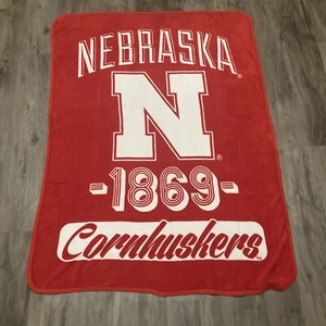 Nebraska Huskers Throw Blanket Red & White Cornhuskers 42x58 - Picture 1 of 3