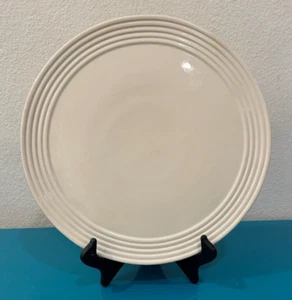The Pampered Chef Stoneware Round Platter Plate New Traditions Collection 13.75" - Picture 1 of 8