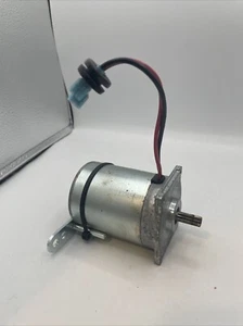 Bruno VSL-6900 Curbsider Bordstein Rollstuhllift 12DC Motor 2813NBM037-1-00 - Bild 1 von 4