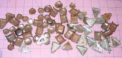 Lote de piezas mixtas correderas protector de piso pies de metal patas muebles vintage Foto 1 de 4