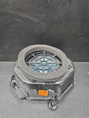 MERCEDES BENZ W204 C350 C300 E350 08-13 后甲板外壳扬声器音频声音 — 第 1/4 张图片