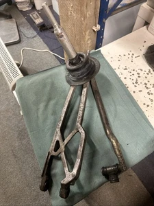 BMW E39 5 Series (530D - M57) Manual Gear Shift Linkeage #7501188 - Picture 1 of 9