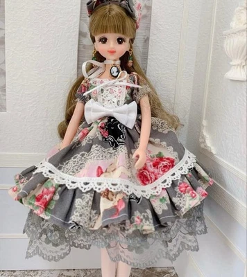 Artista di vestiti per bambole fatti a mano Licca-chan - Immagine 1 di 3