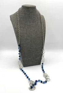 Lange Kette Halskette blau Perlen silberfarben Kreis 42 Zoll - Bild 1 von 5