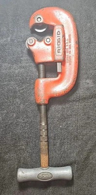 Ridgid 1A Heavy Duty No. 1-2 Pipe Cutter  1/8 in To 1 1/4” - Image 1 of 4
