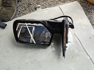 2015-2020 TAHOE YUKON RIGHT PASSENGER SIDE VIEW DOOR MIRROR W/ BLIND SPOT OEM - Picture 1 of 7