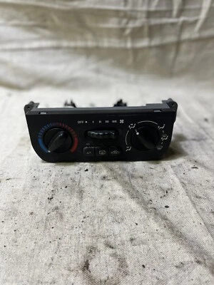 Saturn SL1 2002 control de temperatura 21031429 Foto 1 de 3