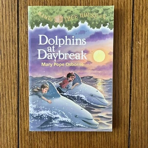 Magic Tree House #9 Dolphins At Daybreak By Mary Pope Osbourne - Foto 1 di 2