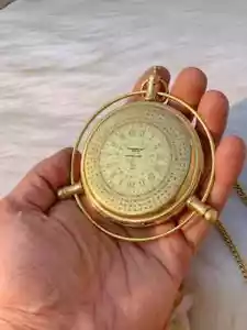 Gold Kompass 'Original' Replica Alethiometer Symbol Truth Reader Metrisch - Bild 1 von 4
