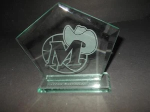 RARE 1990s NBA DALLAS MAVERICKS CUT ETCHED GLASS OLD HAT LOGO DESK PAPERWEIGHT - Picture 1 of 7