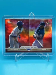 KEN GRIFFEY JR 2022 Topps X Bobby Witt - In famiglia rosso 1/10 - Foto 1 di 2