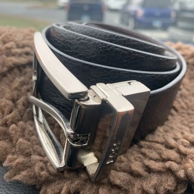 Hugo Boss 棕褐色皮革皮带针扣 意大利制造 — 第 1/4 张图片