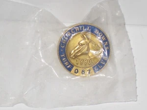 1990 Churchill Downs Turf Club Pin - Picture 1 of 2