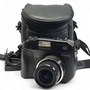 Olympus CAMEDIA C-5060 Wide Zoom Digital Camera 5.1MP 4x Retro, Bag, Charger - Picture 1 of 10