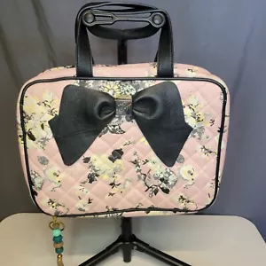 Betsy Johnson Cosmetic Travel Bag BRC3045 Briefcase - Picture 1 of 15