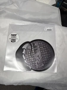 RATT INVASION OF YOUR PRIVACEY 40TH ANNIVERSARY RSD BLACK FRIDAY 2025   (29) - Imagen 1 de 2