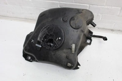 Резервуар для добавок VW Passat 3G B8 2.0TDi Adblue 3Q0131877D - Изображение 1 из 4