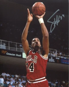 STACEY KING Chicago Bulls 3x NBA Champs Signed Photo in action COA - Picture 1 of 4