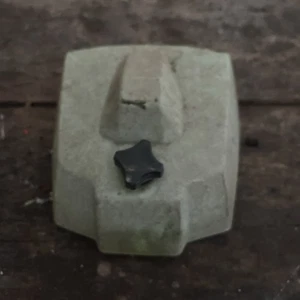 Poulan 3400 Counter Vibe Chainsaw  Air Filter Cover   Bin 42 - Picture 1 of 2